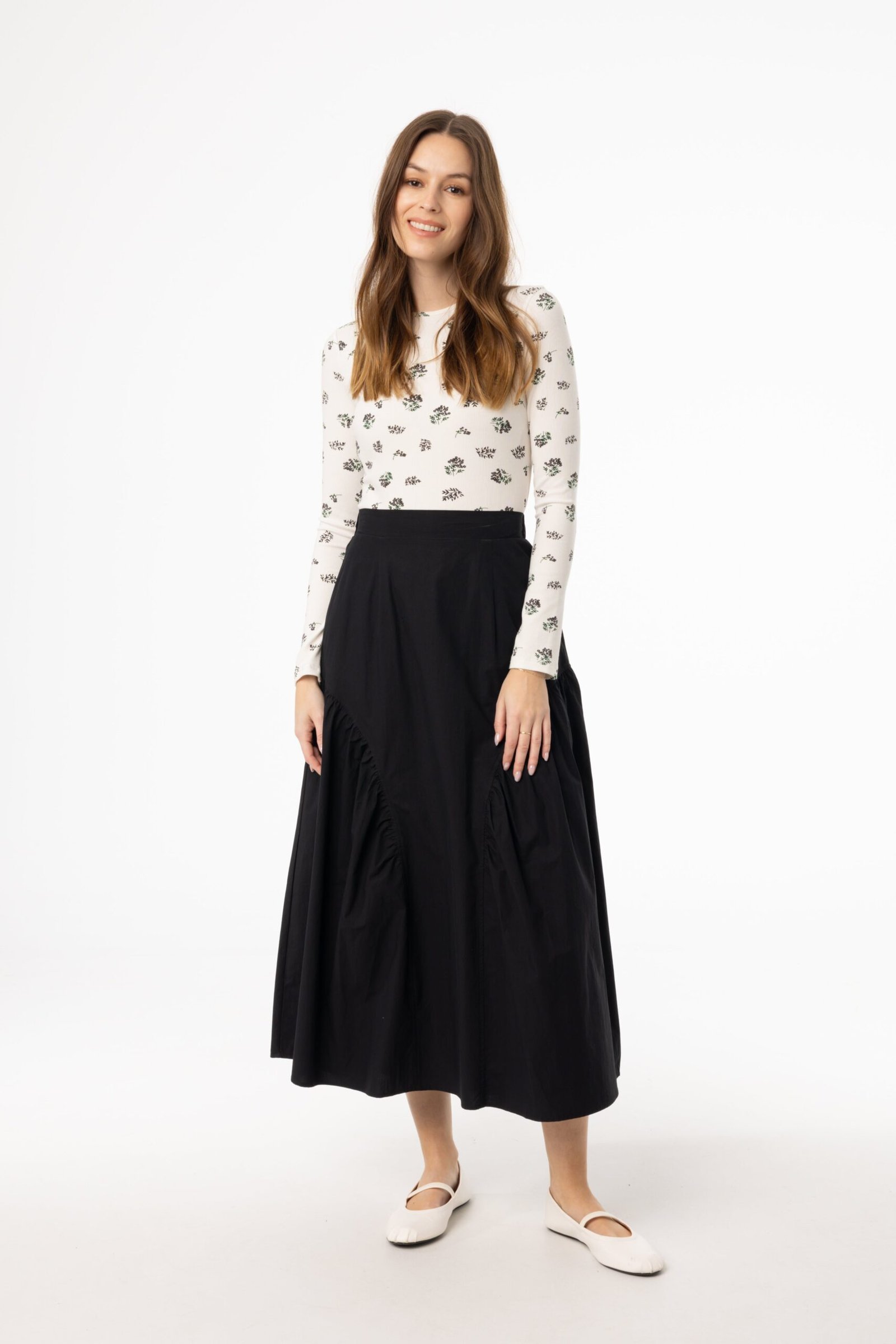 Black Circle Seam Skirt - Image 4